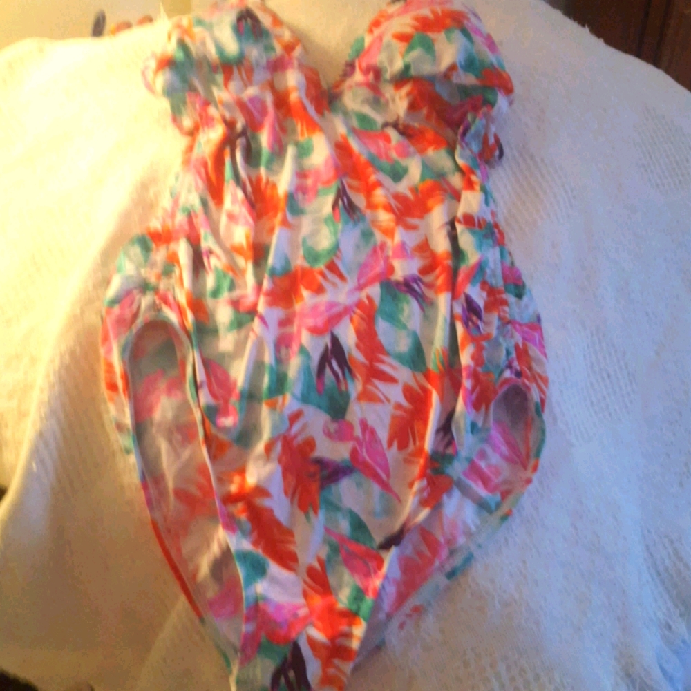 "Carve Designs " One Piece Bathing Suit ~